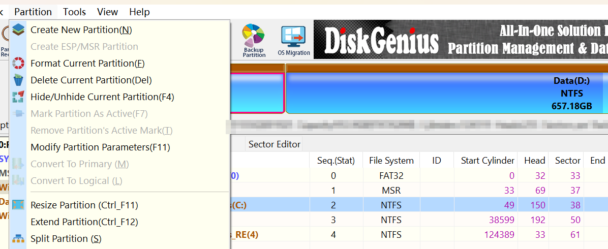 DiskGenius 的 Partition 菜单：Resize / Extend / Split